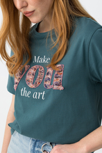 Cargar imagen en el visor de la galería, CAMISETA SKITTY