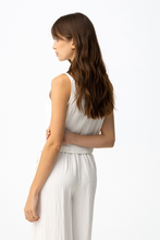 Cargar imagen en el visor de la galería, CHALECO AUGUSTA BLANCO