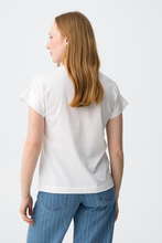 Cargar imagen en el visor de la galería, CAMISETA ELLA