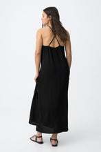 Cargar imagen en el visor de la galería, VESTIDO BESTIE NEGRO