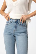 Cargar imagen en el visor de la galería, JEANS MEGAN 126