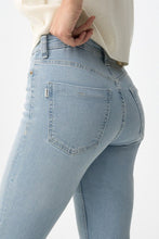 Cargar imagen en el visor de la galería, JEANS MEGAN 123