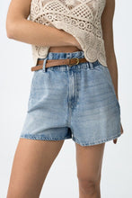 Cargar imagen en el visor de la galería, SHORT DINAH