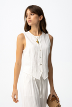 Cargar imagen en el visor de la galería, CHALECO AUGUSTA BLANCO