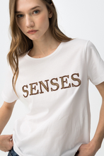 Cargar imagen en el visor de la galería, CAMISETA BILU