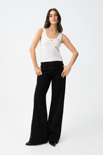 Cargar imagen en el visor de la galería, TOP SANTI BLANCO