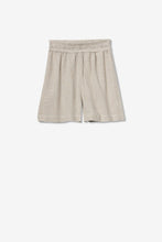 Cargar imagen en el visor de la galería, PANTALON CORTO ALFIE BEIGE