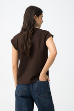 Cargar imagen en el visor de la galería, CAMISETA MANDIE CHOCOLATE