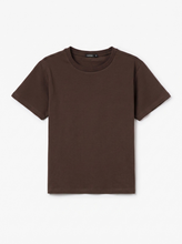 Cargar imagen en el visor de la galería, CAMISETA GILMA CHOCOLATE