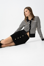 Cargar imagen en el visor de la galería, FALDA HALLOW NEGRA