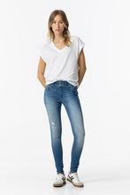 Cargar imagen en el visor de la galería, CAMISETA CHARLIZE BLANCO