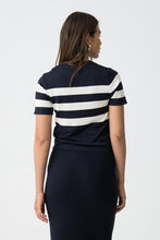 Cargar imagen en el visor de la galería, CAMISETA CLAUDIE
