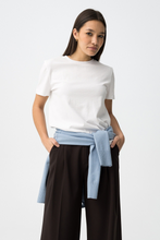 Cargar imagen en el visor de la galería, CAMISETA KENNIE BLANCA