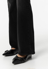 Cargar imagen en el visor de la galería, JEANS ZOE NEGRO