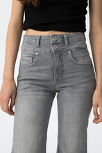 Cargar imagen en el visor de la galería, JEANS DOUBLE UP GRIS