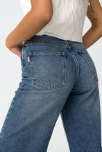 Cargar imagen en el visor de la galería, JEANS KRISTEN