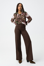 Cargar imagen en el visor de la galería, JEANS SARAH CHOCOLATE