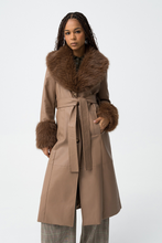 Cargar imagen en el visor de la galería, ABRIGO DOURADA