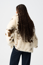 Cargar imagen en el visor de la galería, ABRIGO MAIA