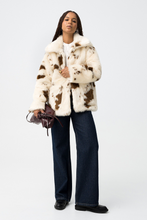 Cargar imagen en el visor de la galería, ABRIGO MAIA