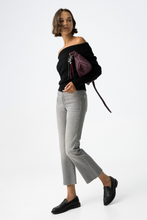 Cargar imagen en el visor de la galería, JEANS MEGAN 58 GRIS