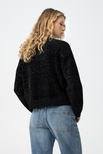 Cargar imagen en el visor de la galería, JERSEY DEMETER NEGRO