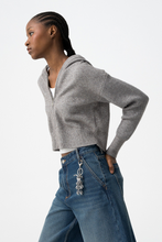 Cargar imagen en el visor de la galería, CHAQUETA DISTURBIA