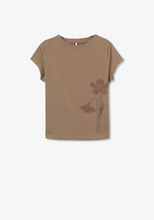 Cargar imagen en el visor de la galería, CAMISETA LYON BEIGE