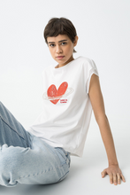 Cargar imagen en el visor de la galería, CAMISETA HEART