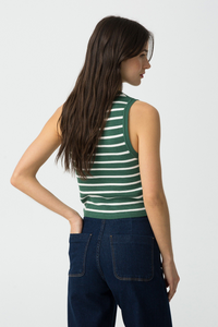 CAMISETA LEONOR VERDE
