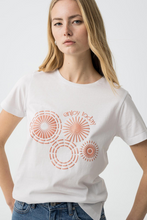 Cargar imagen en el visor de la galería, CAMISETA BRANDY BLANCO