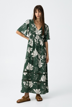 Cargar imagen en el visor de la galería, VESTIDO MAGNOLIA VERDE