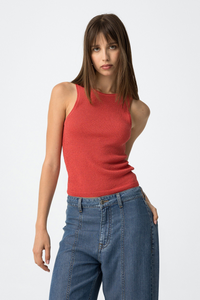 TOP LUZIA