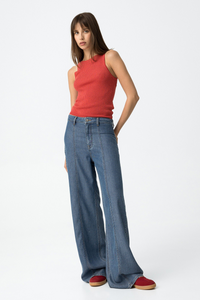 TOP LUZIA