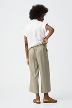 Cargar imagen en el visor de la galería, PANTALON ROSELIN VERDE